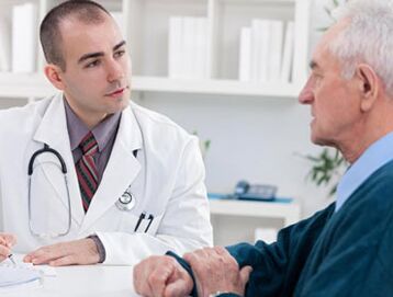 Un bărbat cu simptome de prostatită ar trebui să consulte mai întâi un urolog